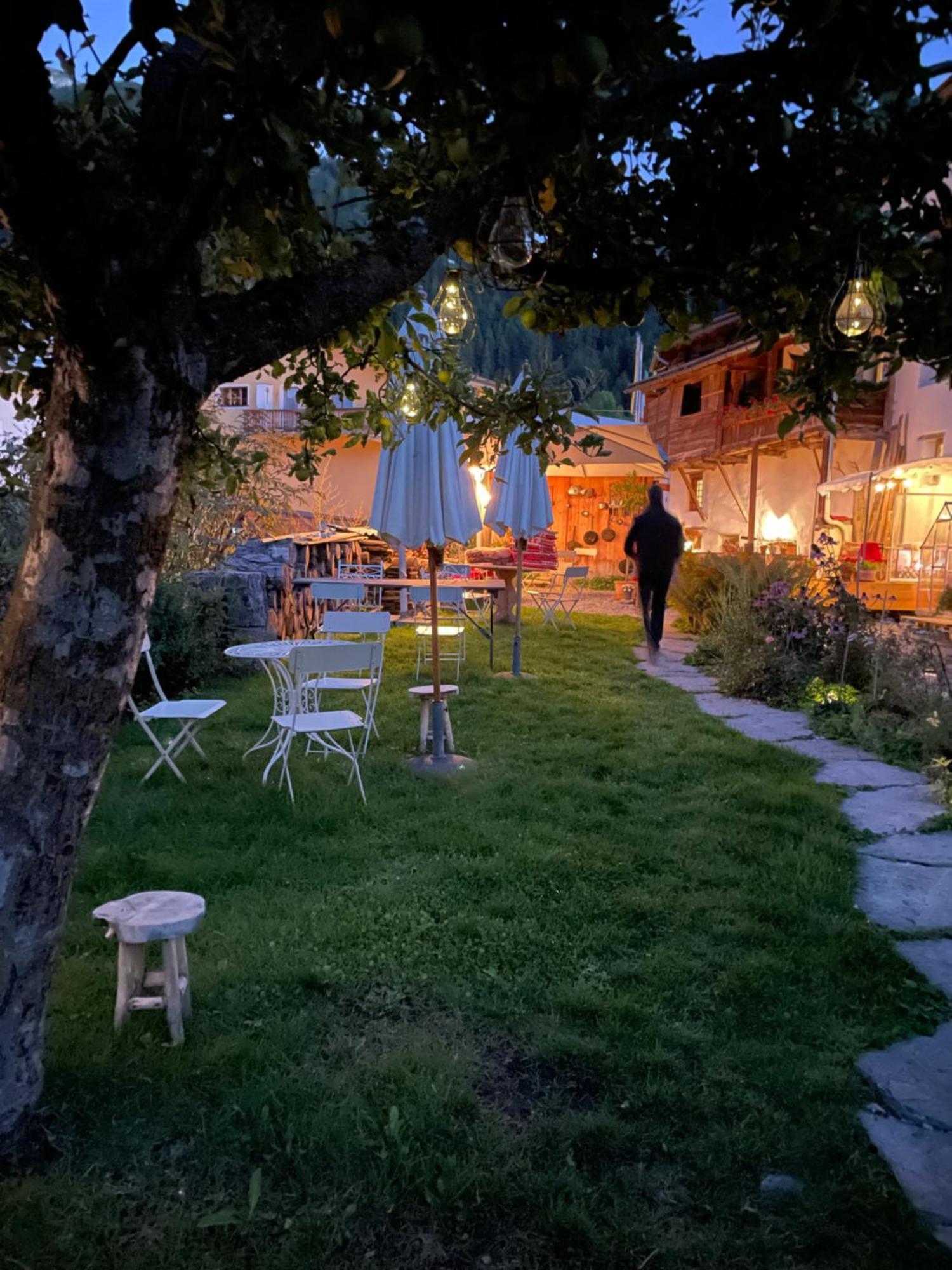 Chasa Jaro Bed & Breakfast Santa Maria Val Muestair Dış mekan fotoğraf